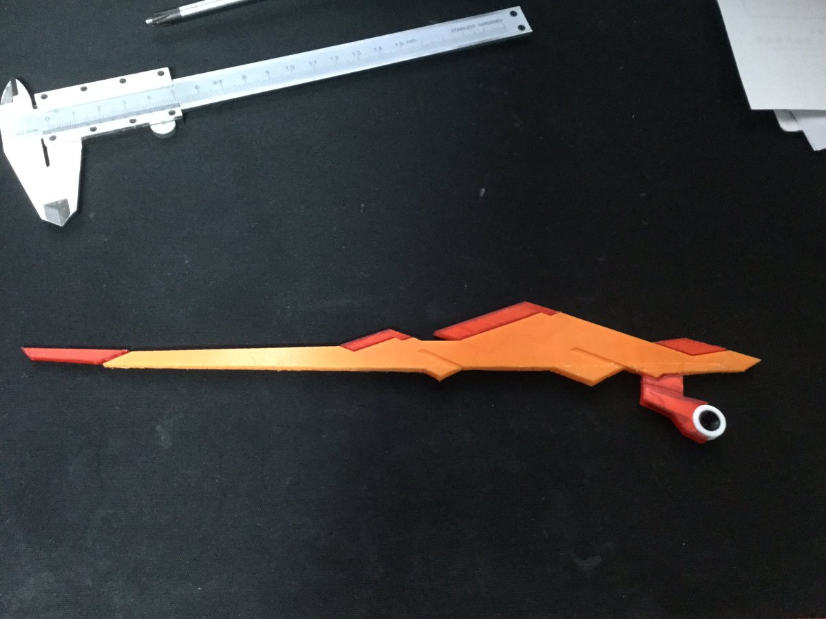 K_numaclow's tweet image. マークザイン進捗
スタビライザーがイイ感じに出力できました٩( 'ω' )و 
色分けパーツのハメ合いがちょっとキツめなのであと少し調節しますねー
#蒼穹のファフナー #CreatorPro2 #wf2021w