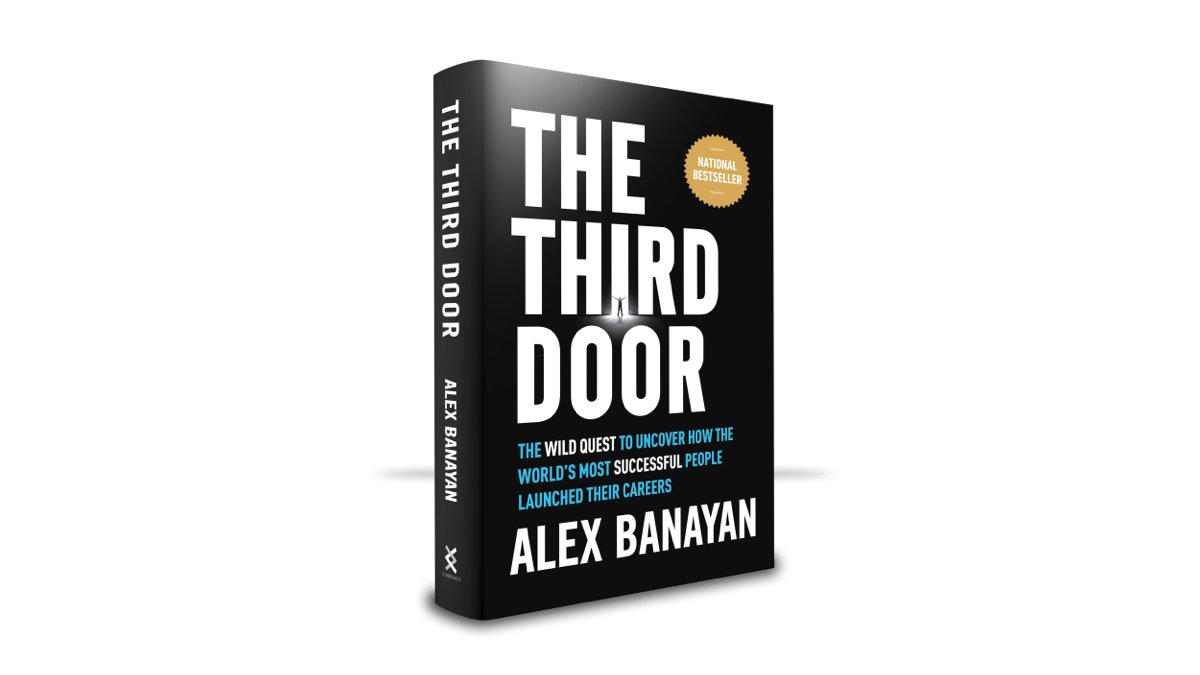 Recently read "The Third Door" by  @AlexBanayan. It's a must-read book especially for people in their early twenties.I highlighted a lot of points and because I loved it so much, I decided to type it out and make it into a thread (~35 pts)