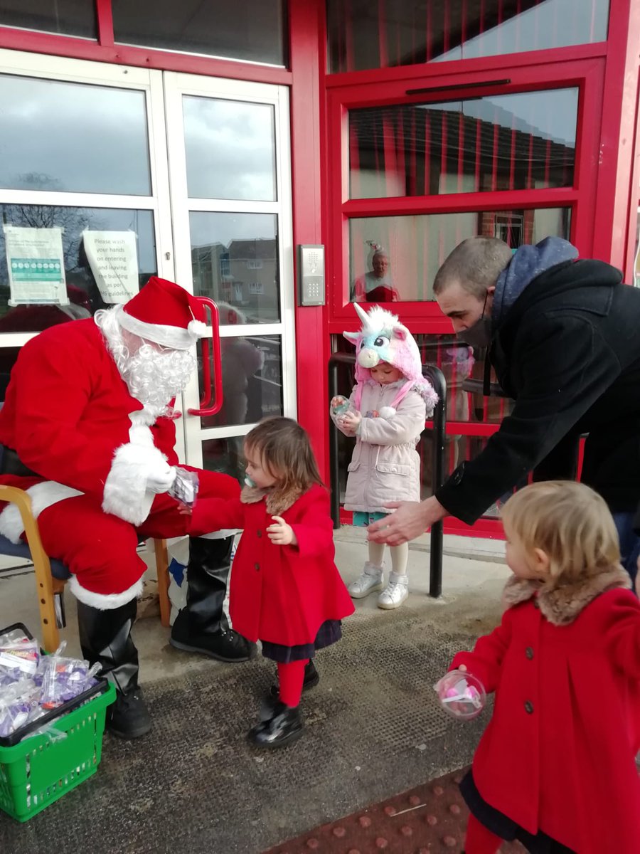 nwkleus's tweet photo. Santa has arrived at NWKLEUS! He's here today and tomorrow from 12:00 until 14:00 so be quick! https://t.co/y4X2LDLy4L