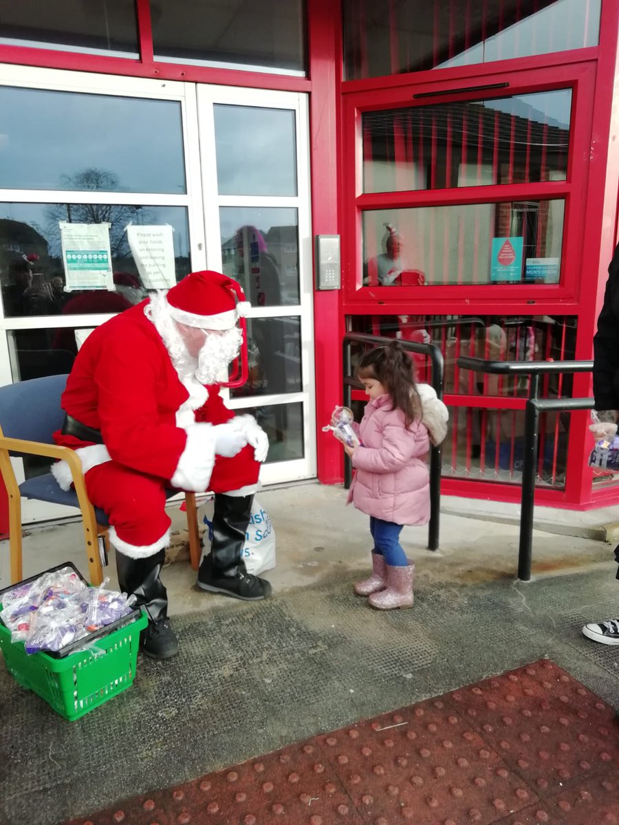 nwkleus's tweet photo. Santa has arrived at NWKLEUS! He's here today and tomorrow from 12:00 until 14:00 so be quick! https://t.co/y4X2LDLy4L