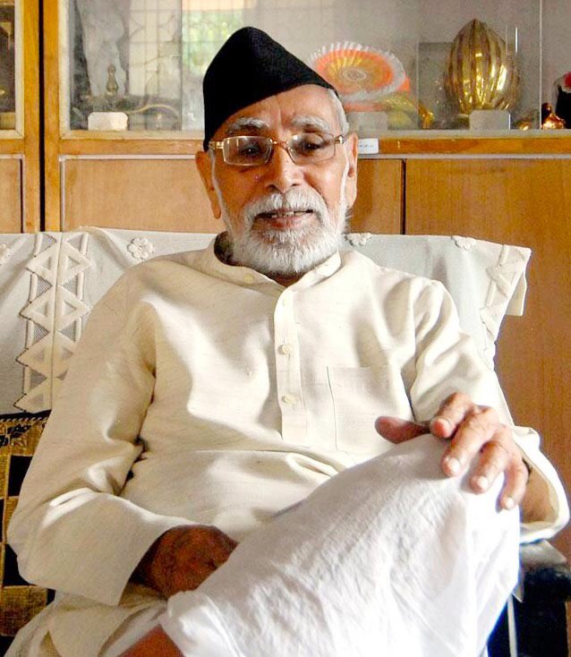 राष्ट्रीय स्वयंसेवक संघ के विचारक, एवं वरिष्ठ कार्यकर्ता एम.जी.वैद्य जी के निधन पर अत्यंत दुख हुआ। जीवन पर्यंत वह राष्ट्र तथा समाज के हित, और सेवा के लिये कार्य करते रहे।

उनके जाने से देश ने एक अमूल्य रत्न को खोया है। ईश्वर उन्हें मोक्ष प्रदान करें। ॐ शांतिः