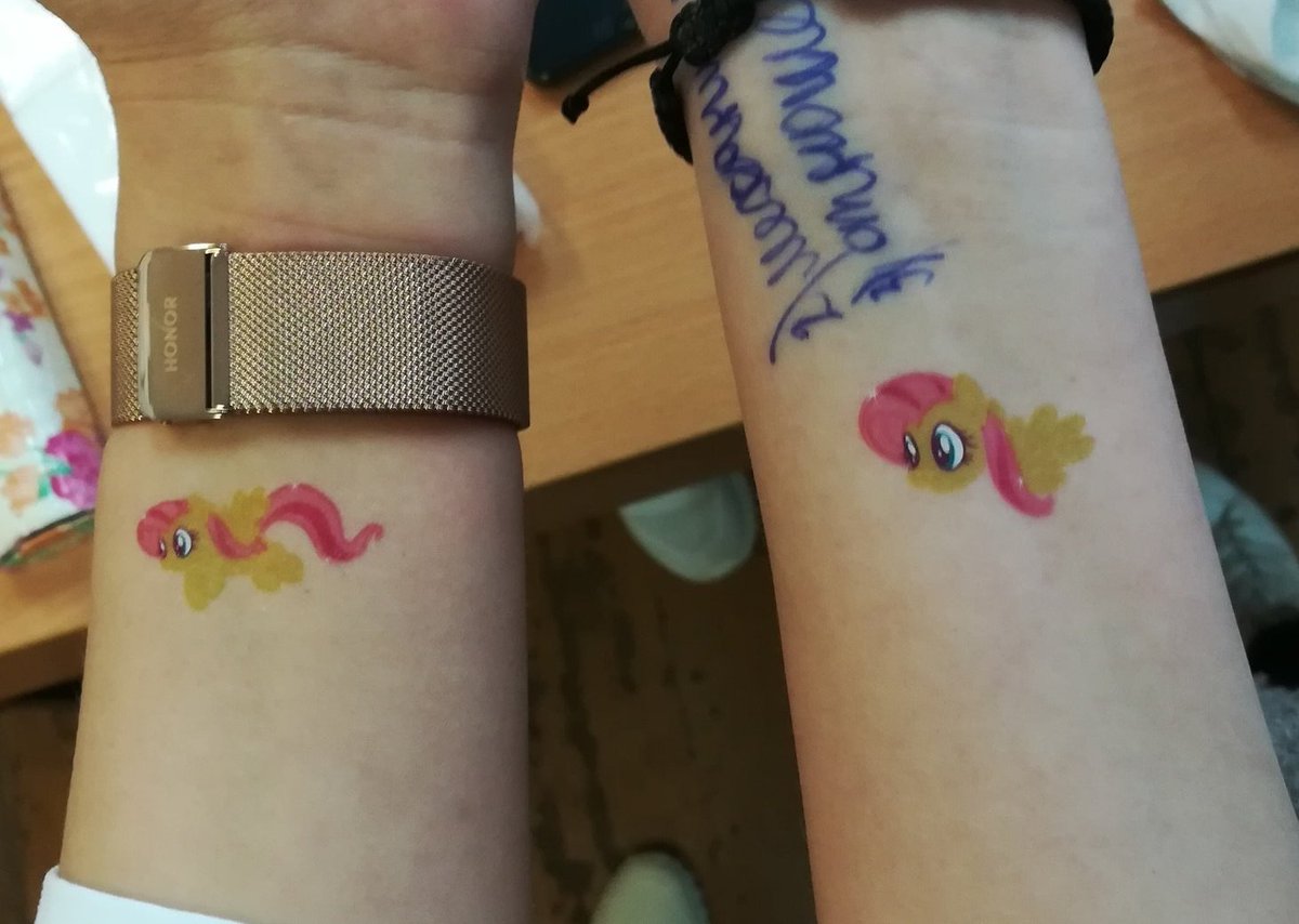 Набили тату с пааадружкой:) 
Конечно,не купола, но тоже мило :)