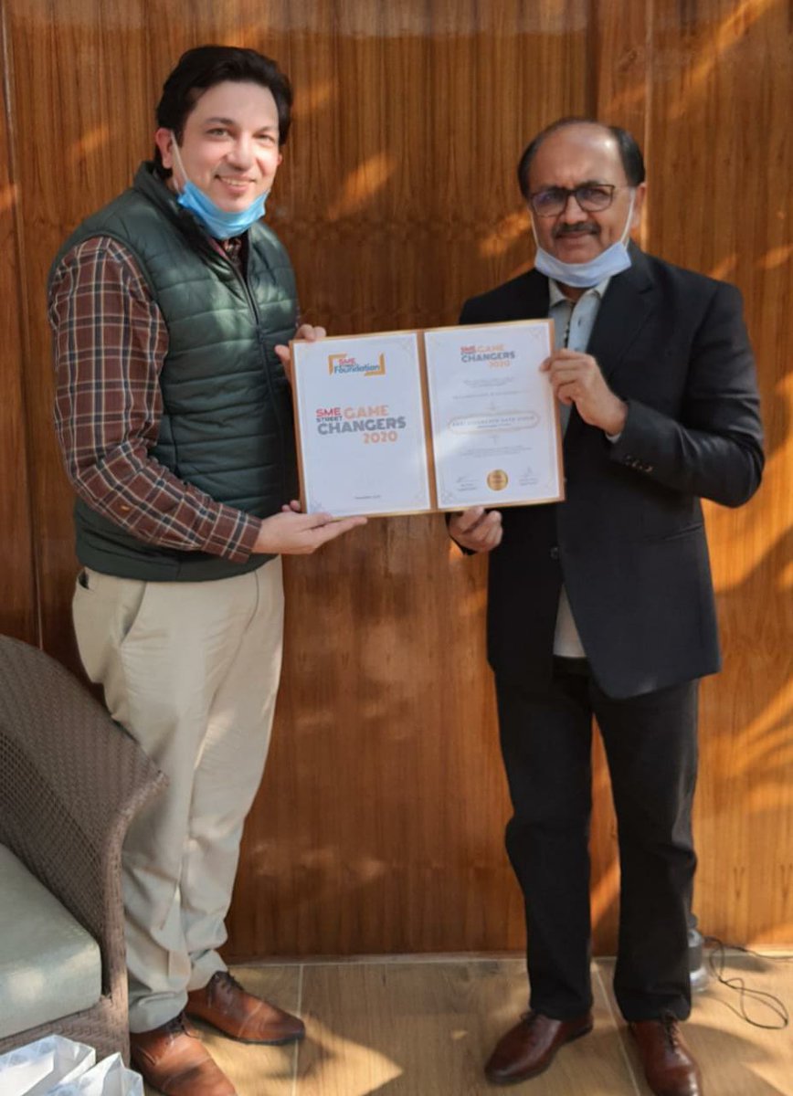 Greck0the1's tweet photo. Great pleasure to meet @SidharthNSingh for #SMEStreetGameChangers Award Listing.
@SMEStreet_in @nitin_gadkari @tallysolutions @Nikhil_Arora17 @ChairmanKvic @kvicindia @NPC_INDIA_GOV @arunkjhaies 
https://t.co/TxsBaHvTLI https://t.co/bVbjutXPOF