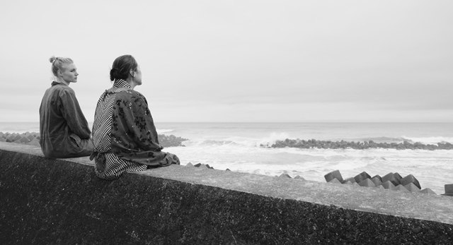 "Se pagan caros los intentos
de destruir el dolor, porque
también está el amor ahí.
La inteligencia es salvarlo todo".
Joan Margarit
📷Doris Dörrie