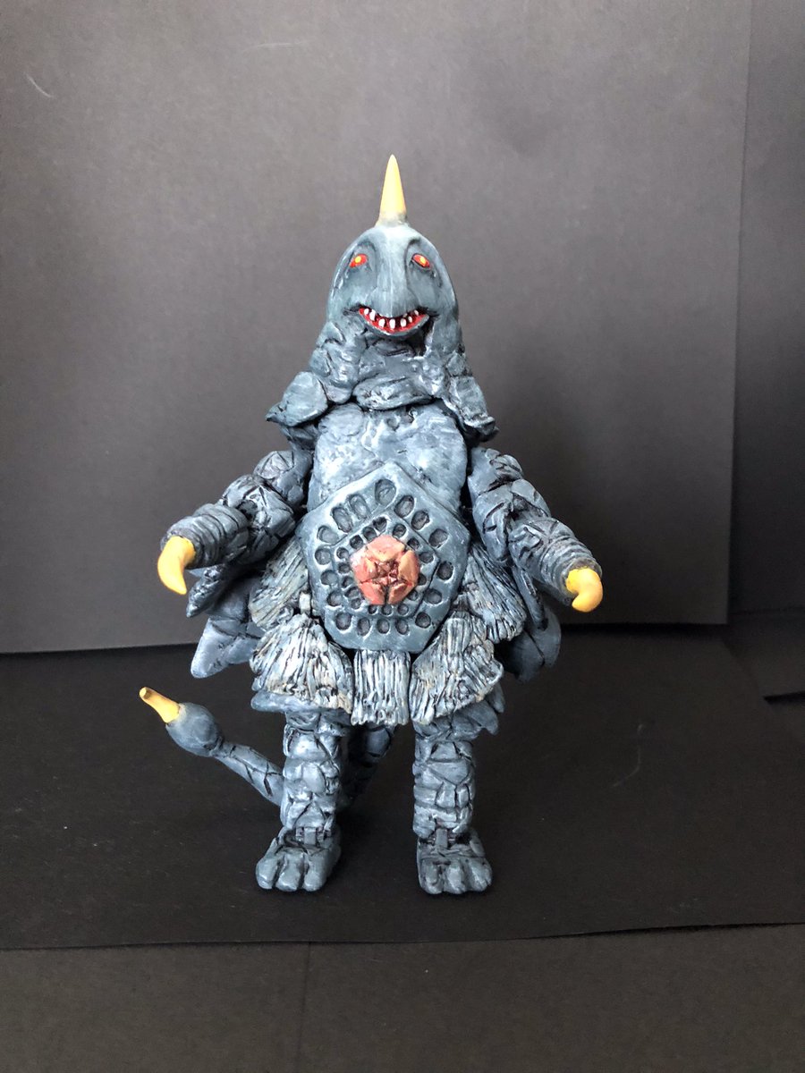 ウルトラマンタロウに登場する改造ベムスターを造ってみました