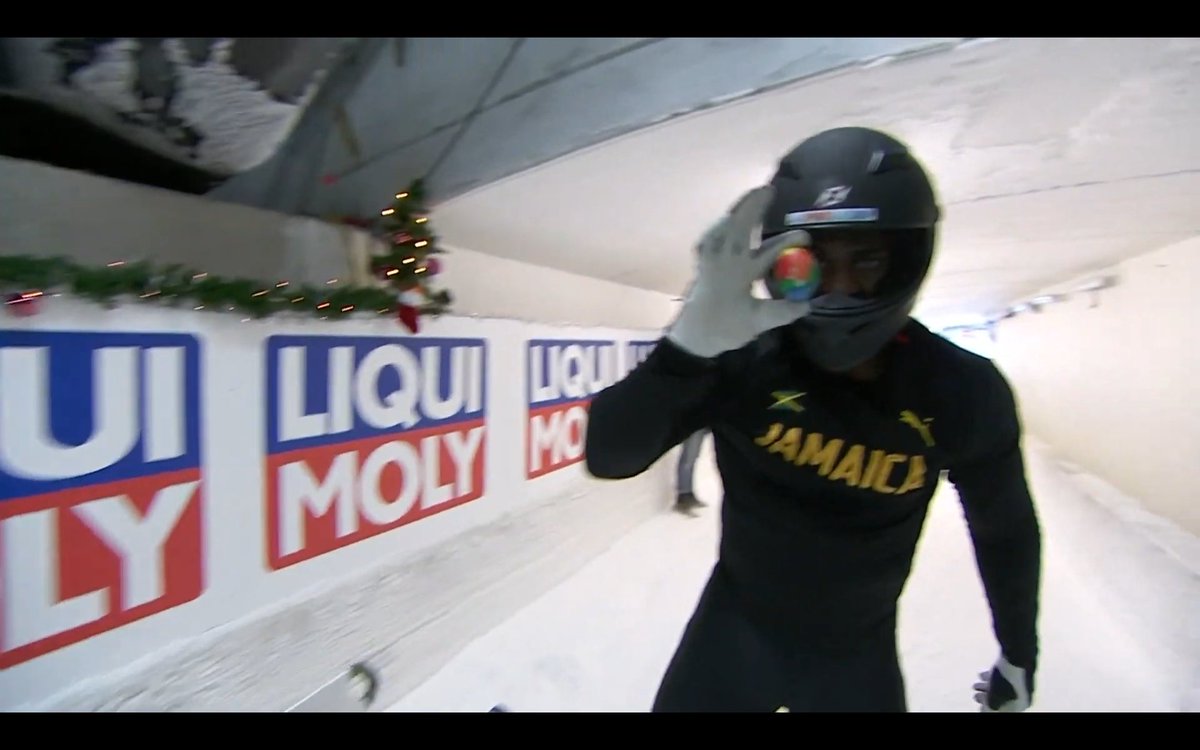 xaviermonferran's tweet image. Et a l’arrivée en bas de la piste à Innsbrück, petit clin d’œil à Sanka Coffie et son célèbre compagnon #RastaRocket @IBSFsliding @JBSFed 🤩😍🥚@franceinfo @franceinter @radiofrance