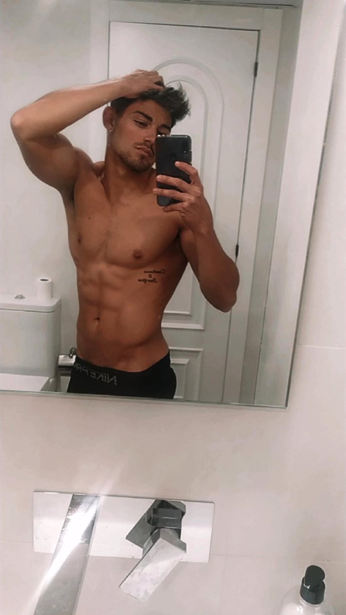 Jorgee1020's tweet photo. Me encanta mi pelo🤩😜 https://t.co/bwns6pMWAS