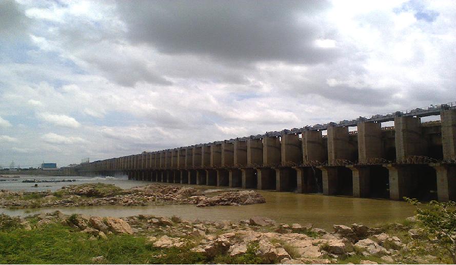 Here is the detail on Irrigation Projects of old Mahabubnagar District:Priyadarshini Jurala Project: Located at Jurala(V) of wanaparthy District. Constructed on Krishna River in the year 1995. Which provides water for 1.5 L acres of land for agriculture. The main crop is paddy