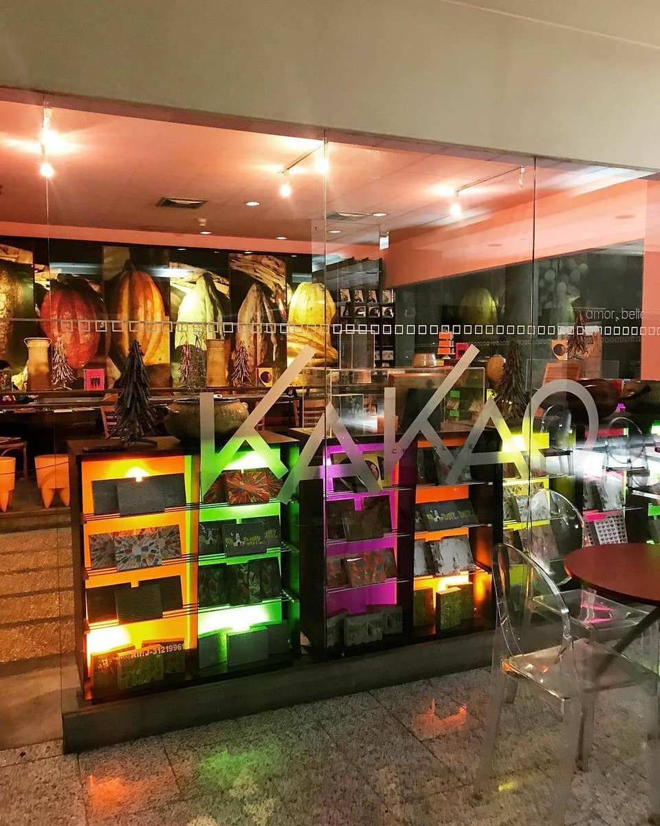 Están abiertos🎊🙌 <a href="/KakaoChocolates/">KaKao Venezuela</a>
-
Y la emoción que sentimos de poder compartir con ustedes es vísperas de Navidad es maravillosa. 🌟

Siguiente horario:

• De martes a viernes de 11:30 a.m. a 5:00 p.m.
• Sábados de 11:30 a.m. a 6:00 p.m.
• Domingos de 10:00 a.m. a 4:00 .m.