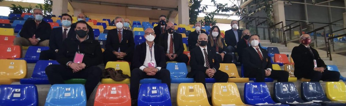 El alcalde del <a href="/AytoMora/">Ayuntamiento de Mora</a> (Toledo), Emilio Bravo y el concejal de deportes, Sergio Moreno, visitan el multiusos de Guadalajara en apoyo al karate y su campeonato de España Infantil.
Gracias por vuestro apoyo!
#luchareporserolimpico #yovuelvoaltatami
<a href="/amarqueomor/">Antonio M. Marqueño</a>