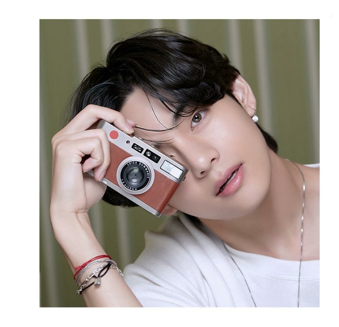 TS13_Selenator's tweet photo. 10 days to go for #Taehyung birthday 🧁🧁🧁 https://t.co/sTloiLv4Ws
