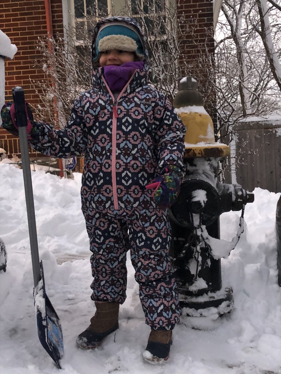 Mr_Patel_NBCT's tweet photo. @MattOMalley another hydrant cleared on Thursday! Thank you for helping incentivize civic responsibility in a delicious way. 👍🏽 #hydrantchallenge @jplicks https://t.co/vcJpdx549i