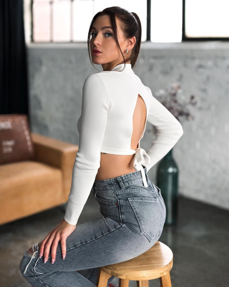 Kenbieofficial's tweet photo. Everyday is a fashion show and the world is the runway. 🌍#kenbie #getreadytomodel #modellifestyle #modelsearch #modellife #modeling #model #femalemodel #influencer #fashion #photography #photographer #shooting #cocochanel #jenniferdegenhart @Kenbieofficial https://t.co/pJG0dDyrwg