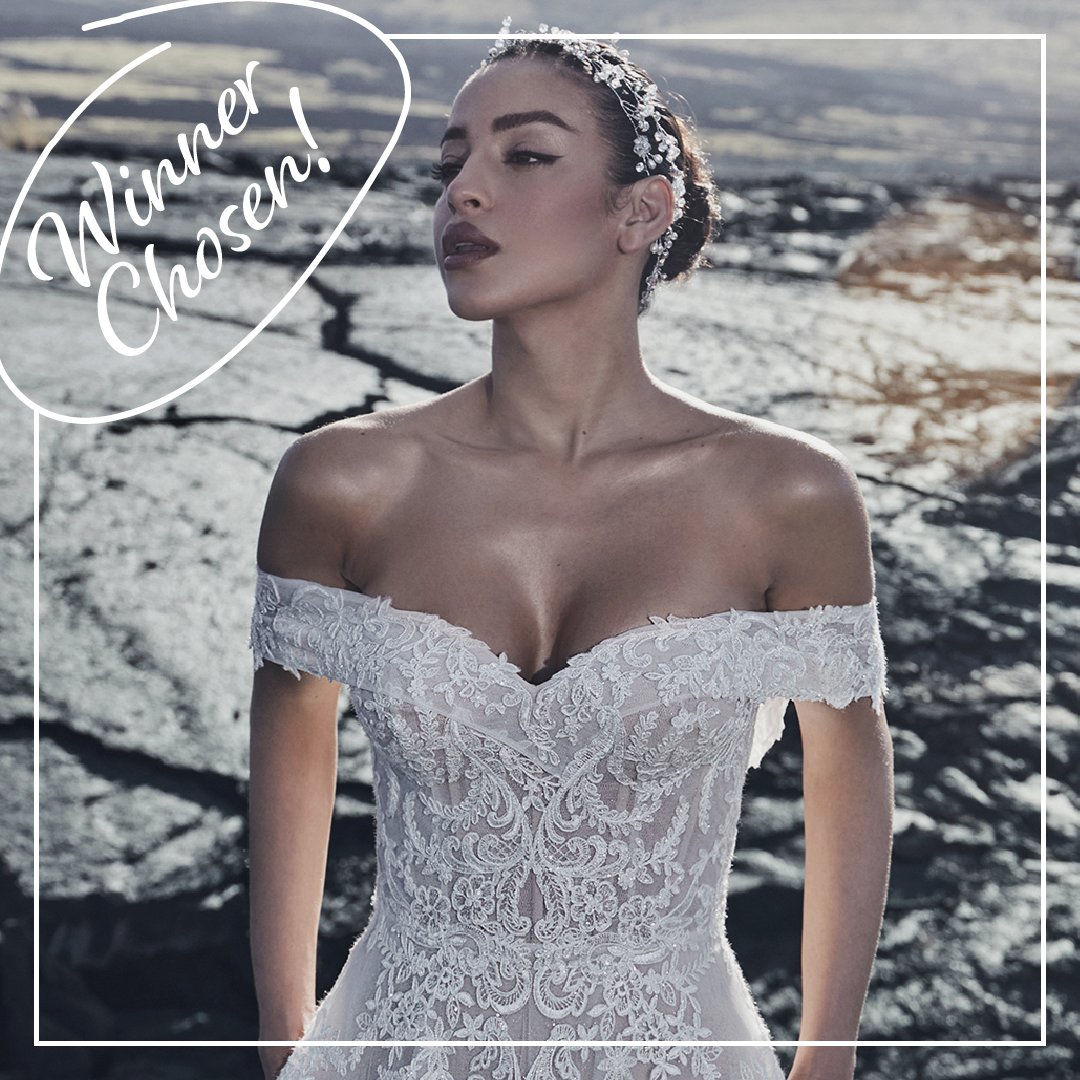 We have a winner! 🙏🙏 Thank you to every single one of the beautiful #brides to be who participated in this #giveaway! We were blown away by the number of entries! If you didn’t win, don’t worry. It won’t be our last! 🥁🥁🥁 Find out who the #winner is on our #Instagram page!