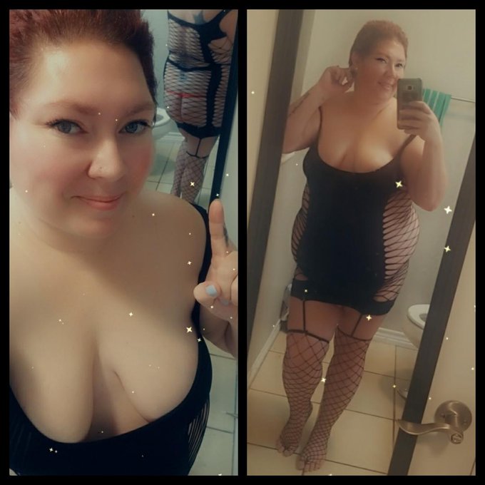 New lingerie!! https://t.co/8FWHQMrfwu https://t.co/YkflzRb80G