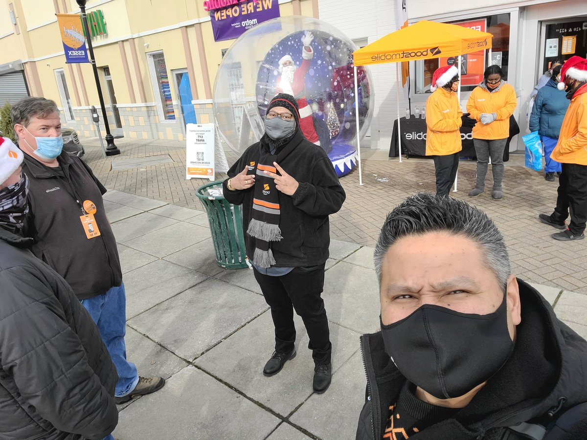 HMDISHingBoost's tweet image. What's good Essex fam..!!! Come check us out at 422 Eastern Boulevard.. Come and take pics with the man @santa and get a gift the little ones..!!! AND of course we have THE best plan in wireless 3x$90. Get FREE phones when you switch
#topatlanticaquad