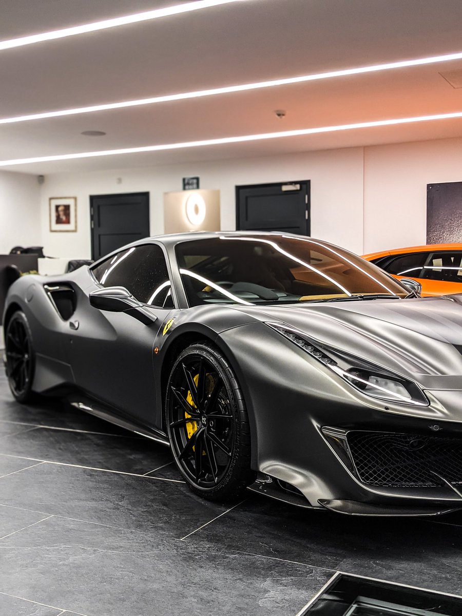 WallacePJW's tweet photo. Best specced Ferrari ever?🚀 https://t.co/6LxXoYIpHK