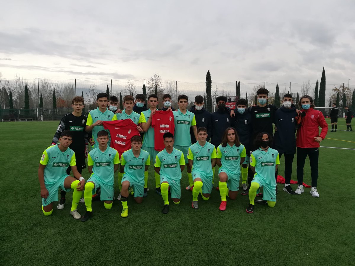 ⚽️ 𝗥𝗲𝘀𝘂𝗹𝘁𝗮𝗱𝗼𝘀 | 

📷 We FC 1-3 𝗖𝗮𝗱𝗲𝘁𝗲 𝗔. Los futbolistas mostraron su apoyo a sus compañeros 𝐌𝐚𝐫𝐜𝐨 y 𝐍𝐚𝐜𝐡𝐨, ambos jugadores se perderán la temporada por lesión.

¡¡¡Ánimo, chicos!!!💪🏽👊🏼💪🏽

#CanteraNazarí 🔴⚪️