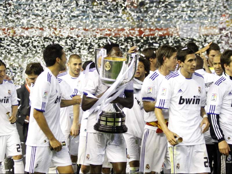 Face au Barca en finale de Coupe du Roi, le 20 avril 2011, Ronaldo permet au Real de gagner cette finale.Benzema remporte son 1er titre avec le Real Madrid