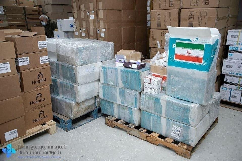 HeshmatAlavi's tweet photo. #Iran's regime sending medical supplies to Armenia

This comes at a time when the regime's apologists/lobbyists in the West claim "sanctions deny the Iranian people of medicine" &amp; while millions of people are in need of these supplies.

#Priorities https://t.co/2rvFChJDtD