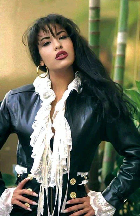 RT @adorexjas: Selena Quintanilla was so beautiful https://t.co/o0Ptzd9pRG