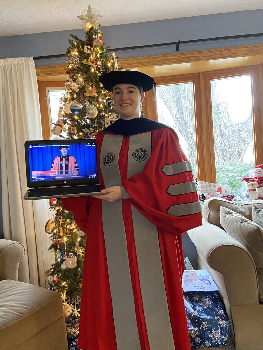KimBigelow9's tweet photo. I’m joining the campus community in sending well deserved congratulations to our @univofdayton graduates today. Congratulations! #Flyer20Grad https://t.co/1tm84Za6sO