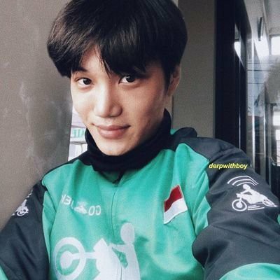 rowlestrade's tweet photo. Yang bingung mau pulang naik apa, bisa call me https://t.co/588H9hn7Nc