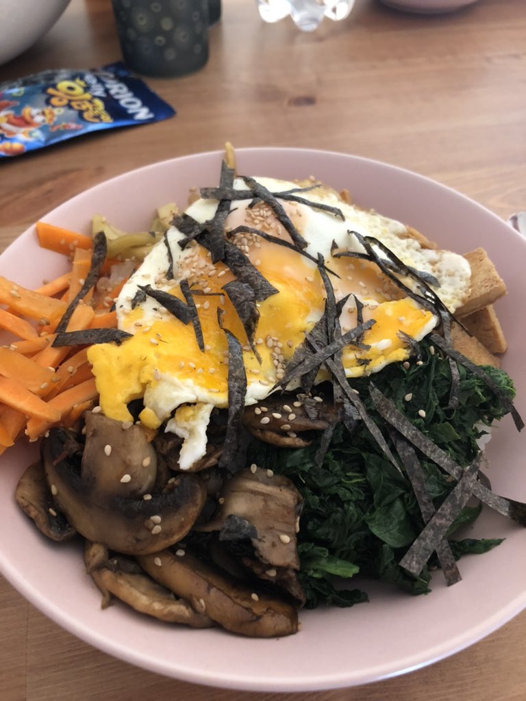 vanillemochi's tweet photo. @neo_tokyo_shop @hakoyabento #NeoBento selbstgemachtes Bibimbap geht immer! https://t.co/0gA5XsSY5x