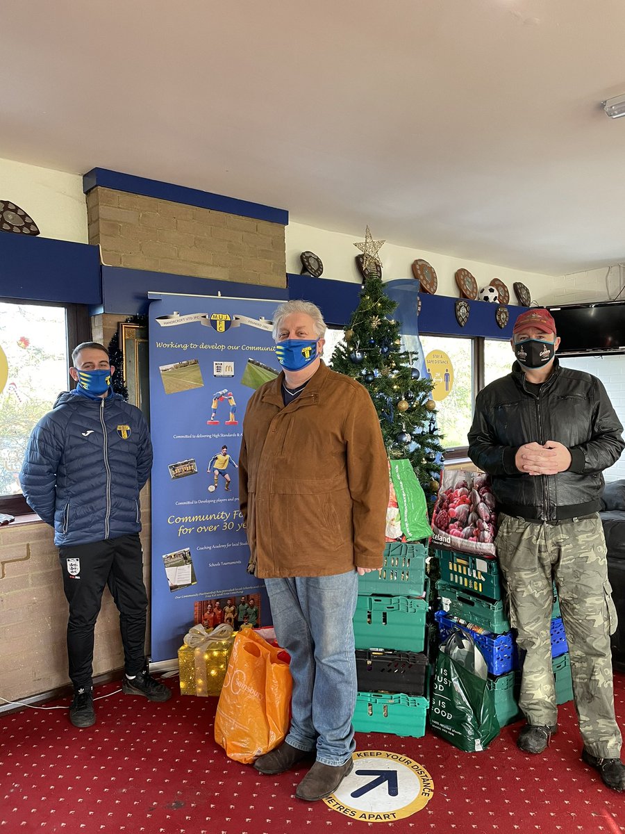 Manorcroft Utd FC (@mujfc_official) on Twitter photo A ⭐️ gold star effort from our members over the past week. Our wear a Christmas hat 🎅🏼 and donate to the Runnymede food bank initiative received huge support.
A donation of 8 trays & 4 bags of food plus £131 have been donated to the food bank. <a href="/RunnymedeFdbnk/">Runnymede Foodbank</a> <a href="/RunnymedeBC/">Runnymede Borough Council</a> A ⭐️ gold star effort from our members over the past week. Our wear a Christmas hat 🎅🏼 and donate to the Runnymede food bank initiative received huge support.
A donation of 8 trays & 4 bags of food plus £131 have been donated to the food bank. <a href="/RunnymedeFdbnk/">Runnymede Foodbank</a> <a href="/RunnymedeBC/">Runnymede Borough Council</a>