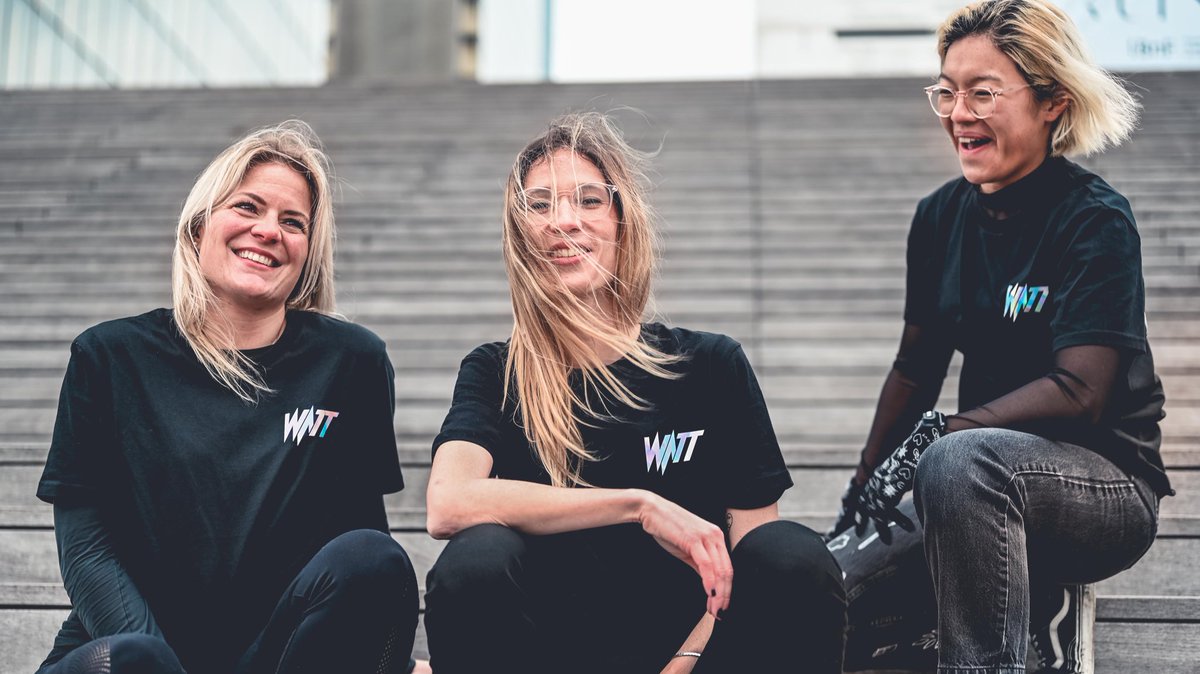 J’vais vous parler d’une asso qui vient de voir le jour et qui est portée par ces 3 superbes filles (Fanny la fondatrice, Annabelle &amp; Louise les 2 ambassadrices). Cette asso c’est WATT (Women Are Talented Too) elle a pour but (entre autres) de promouvoir le cyclisme féminin ⬇️