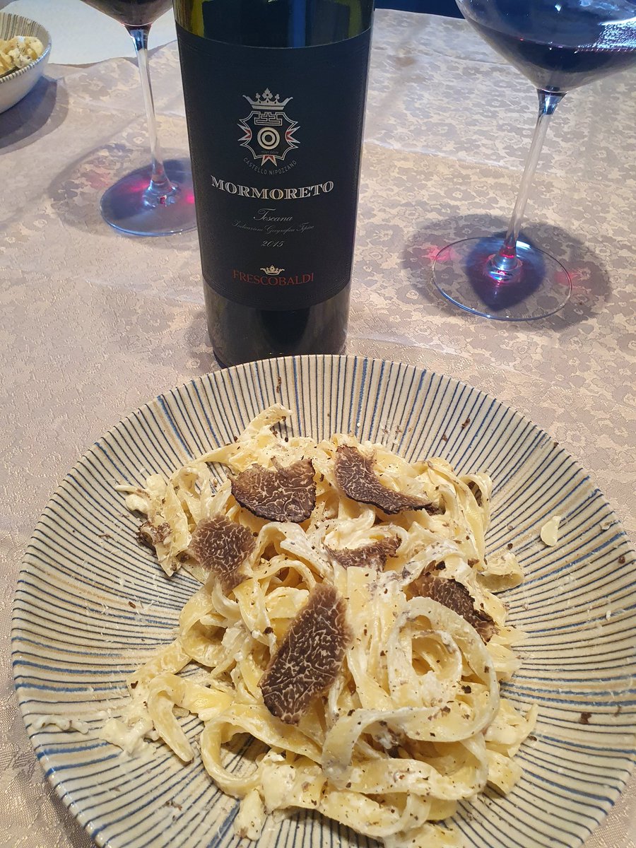 Family lunch! Tagliatelle,taleggio e tartufo and a great Mormoreto 🤩🤩
#supertuscan 
@pietrosd @WINEormous @winewankers @FrescobaldiVini @LadyCarolineLin @Oenophilechat