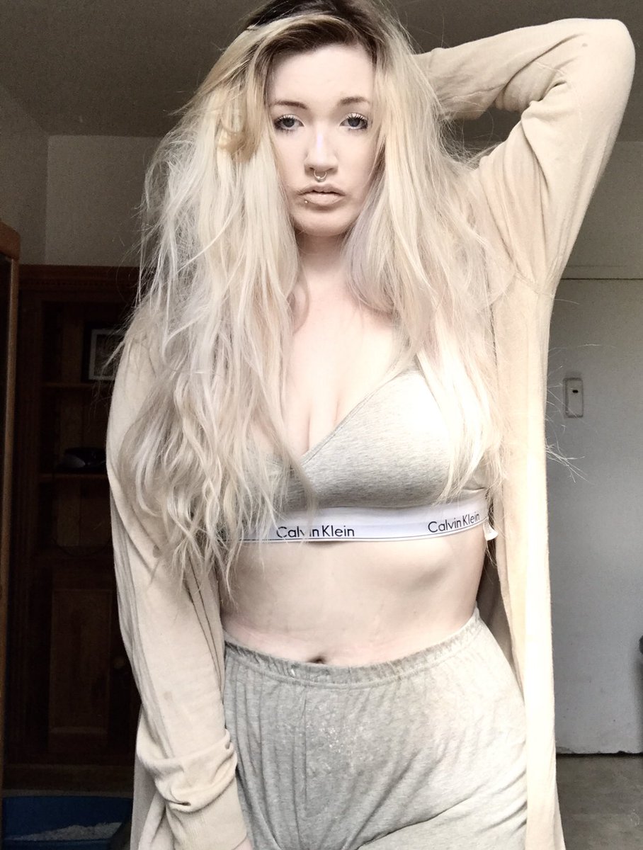 bimbokitten96's tweet photo. #nudes   #swer #blondebimbo #whore #ass #thickgirls #nudes #p2p #lingerie #slut #porn
 #slut #porn #little #ddlg #slave https://t.co/tAtaljQMcH