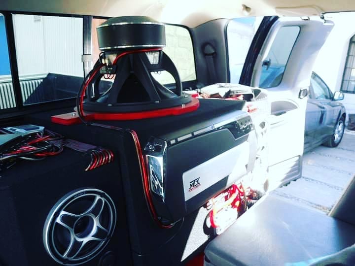 MTXAudio's tweet photo. Shout out to our friends down South!! Thanks for the support.
El sistema de sonido de mi buen amigo fersiss desde Pachuca para el mundo haciendo ruido como debe de ser !!!!
#mtx #mtxaudio #soundloud #loud #bassheadnation #amplifier #power #instadaily #instagood #instagram https://t.co/lHPpyCa9YT