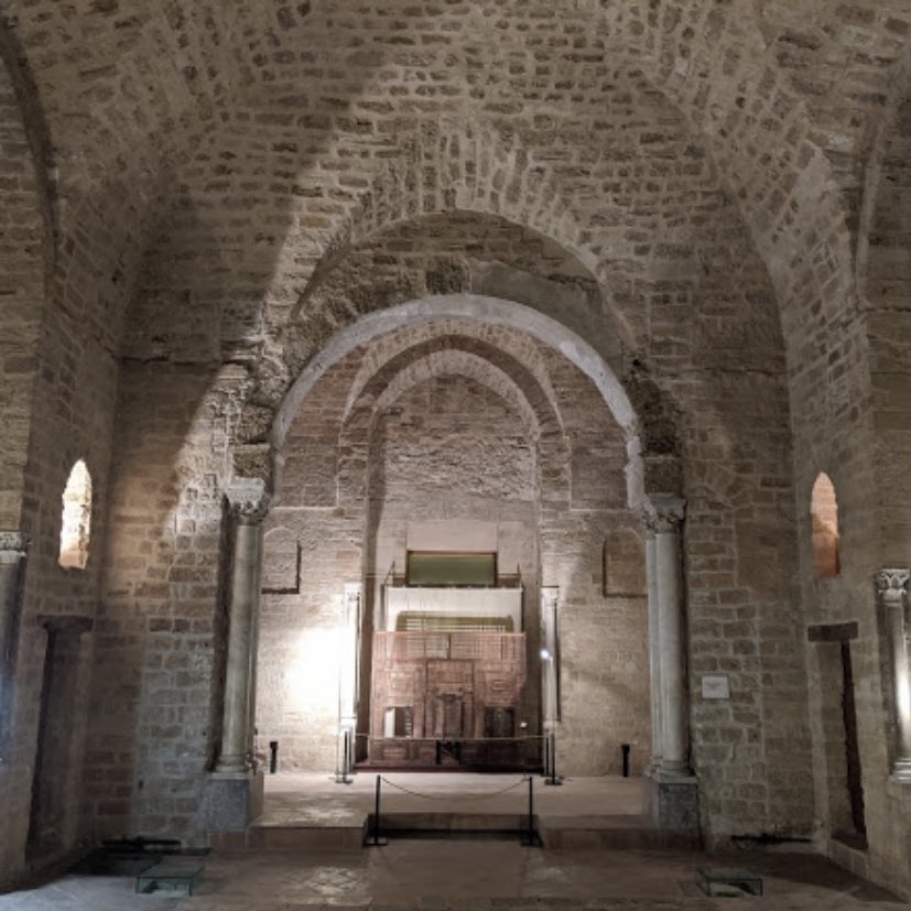 Il y a parmis ces palais:-Palais de la Zisa,-Palais de la Cuba