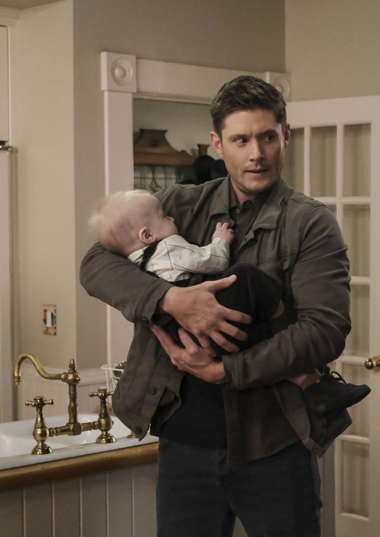 Dean Winchester/Jensen Ackles as puppies. The thread.