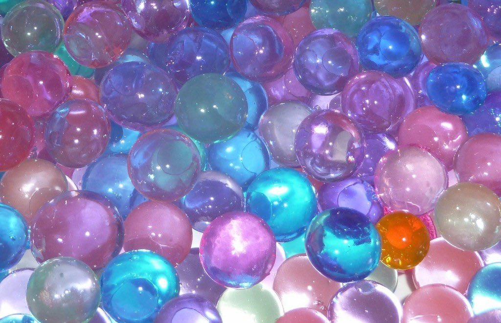 السلام عليكم
من المعتاد ان الطفل يحب الالعاب بمختلف أنواعها ويطلبها دون إدراك لمدى مناسبتها لعمره من...