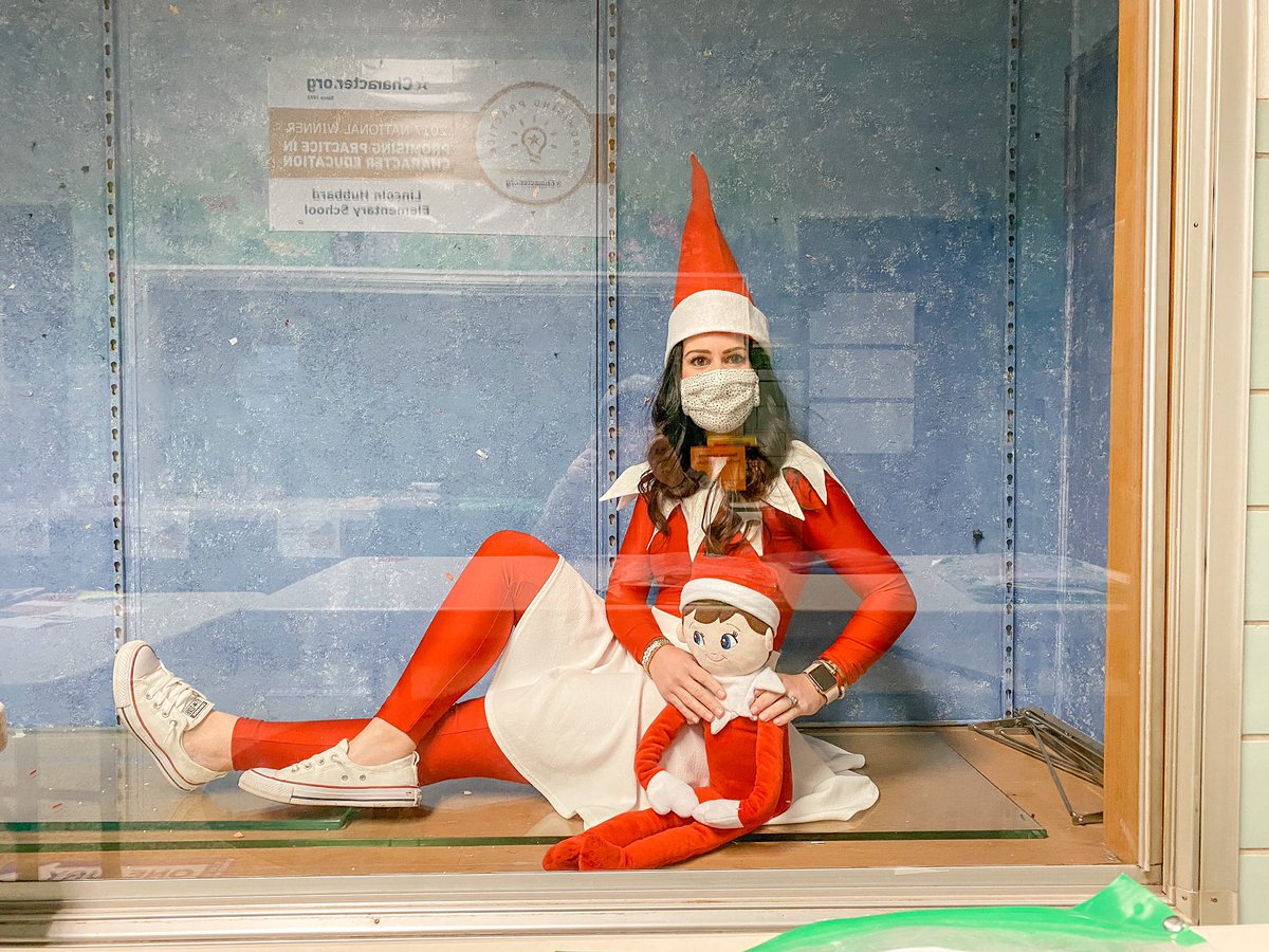 mschachtel13's tweet photo. Sprinkles and #edtechelf look like they are โon displayโ hiding at LH...I wonder if they know itโs the weekend! @artwithyospin #hilltopperstech #elfontheshelf https://t.co/nrFlfzMkv2