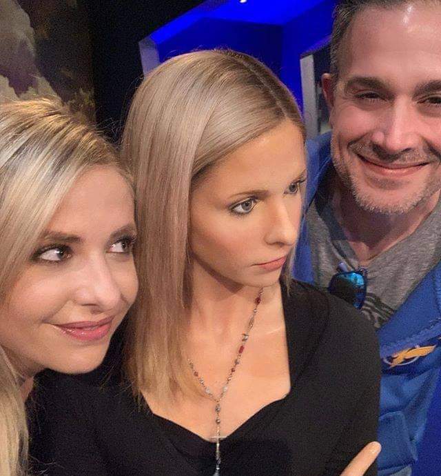 Freddie is like 'my #Buffy is better,  bitches' 
#SarahMichelleGellar #FreddiePrinzeJr