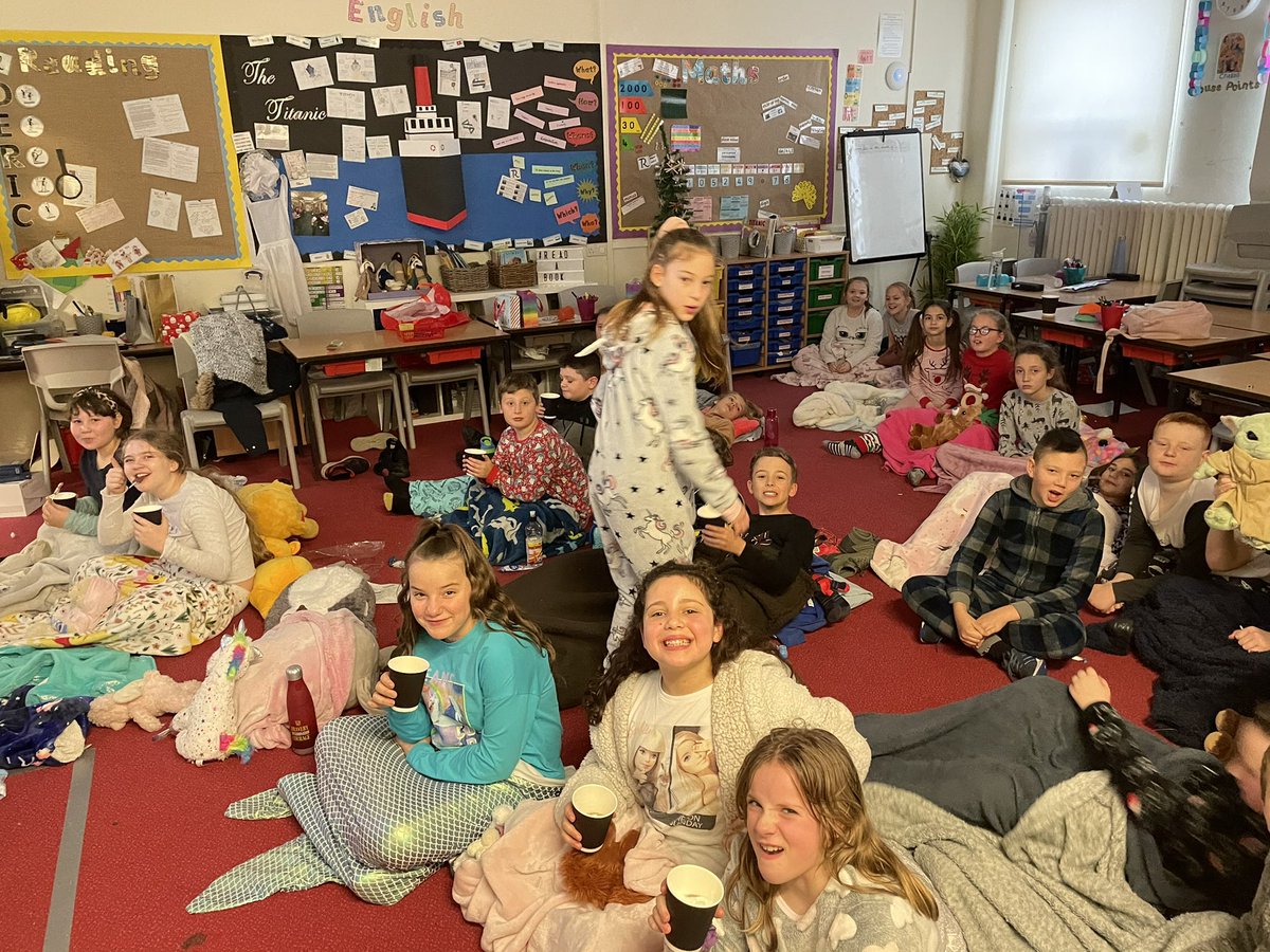 ChagallClass's tweet image. A lovely end to a busy term! Hot chocolate and cream and a Christmas movie in our PJs. Merry Christmas everyone. Stay safe and have a lovely break. 🎄☕️ 🎞🎅🏻