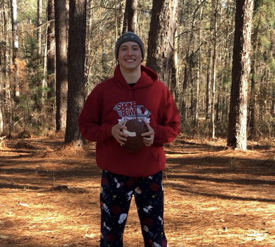 rb_distance's tweet photo. Jacob Mangione receiving his 2020 Shrine Bowl hoody. Thank you to the @sctccca for honoring this Senior Class. #GatorDistance @Gator_Athletics https://t.co/EKYUkcOWWI