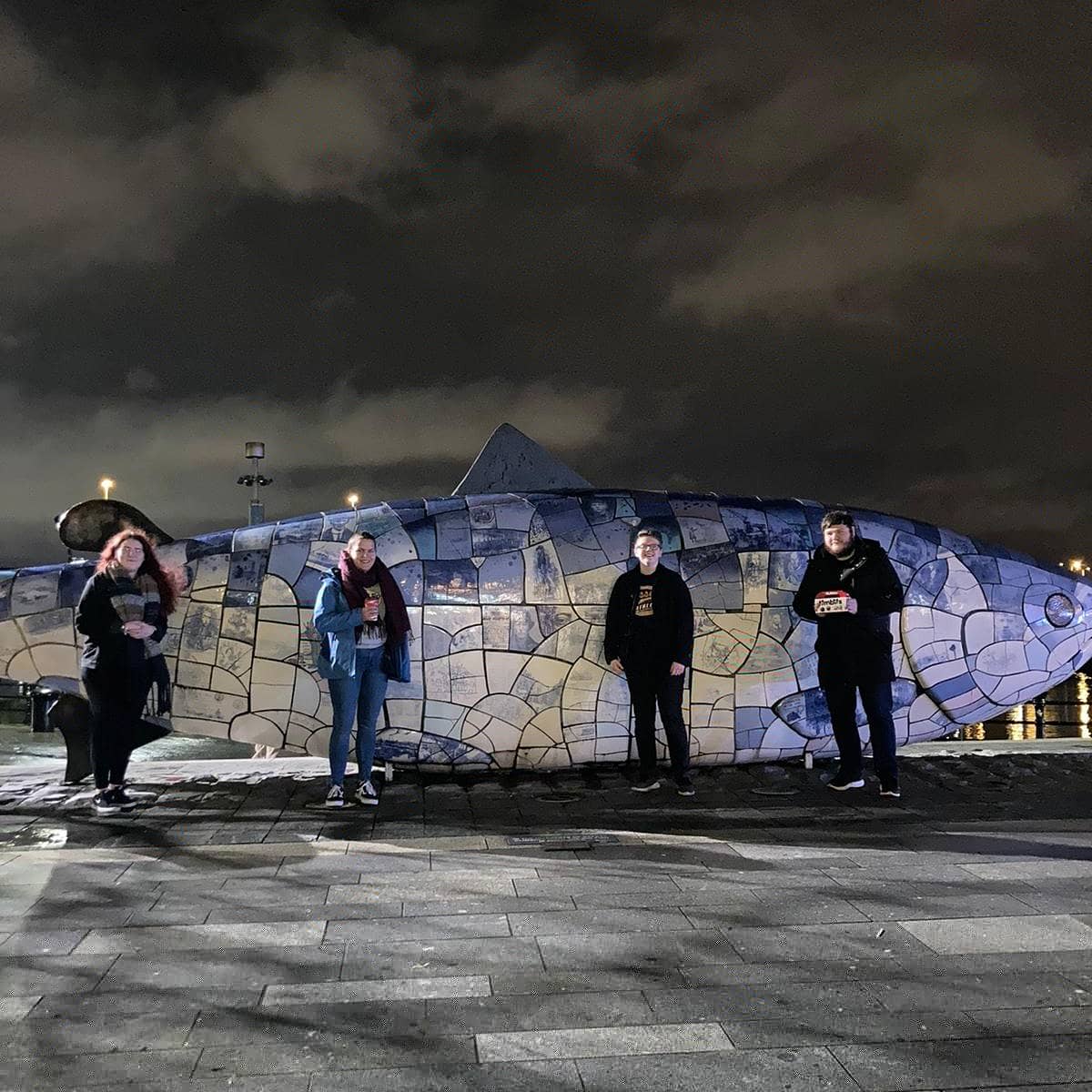 peaceplayersni's tweet photo. On Wednesday some of our coaches met up for a hot chocolate and a social distanced walk around Belfast to catch up and take some Chrismassy snaps πΈ This was the first of our new monthly coaches social events
#ItsCoolToBeAPeacePlayer #Coaches #Belfast #NorthernIreland https://t.co/3DhsPqsTIG