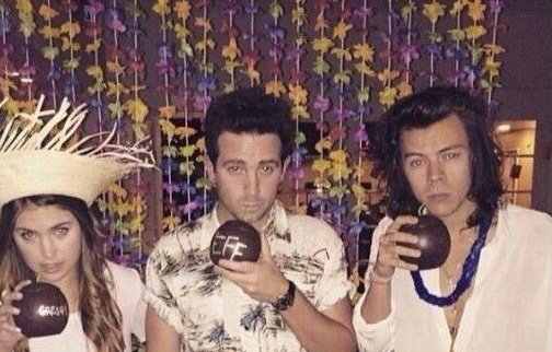 Harry makes sure wearing it EVERY time h knows he'll be photographed.Deffo A pattern..As a sign of loyalty & support to Louis, as a warning to us for Damage control coming, could means everytime he wears it Lou is with him just we cant see him. could be one of the above or all