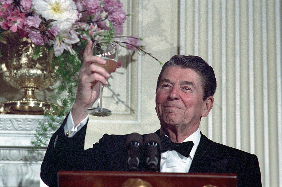 RonaldReagan tweet picture