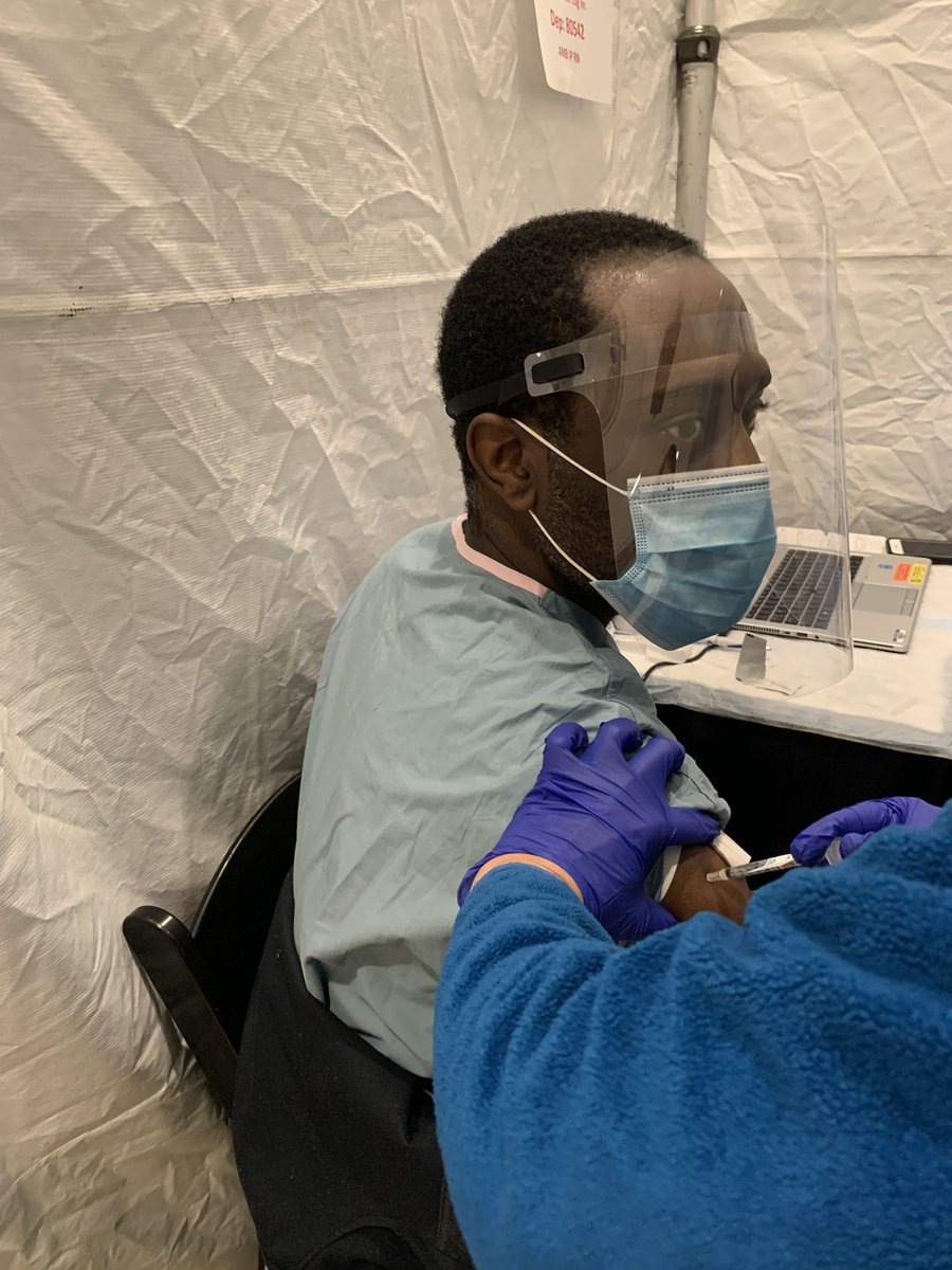 MarkAttiah's tweet photo. Just received the #CovidVaccine  at #uclahealth. At a time when we have record breaking daily mortality rates and full ICUs here in California, it’s like a light at the end of the tunnel. https://t.co/pbuoDaRU8Q