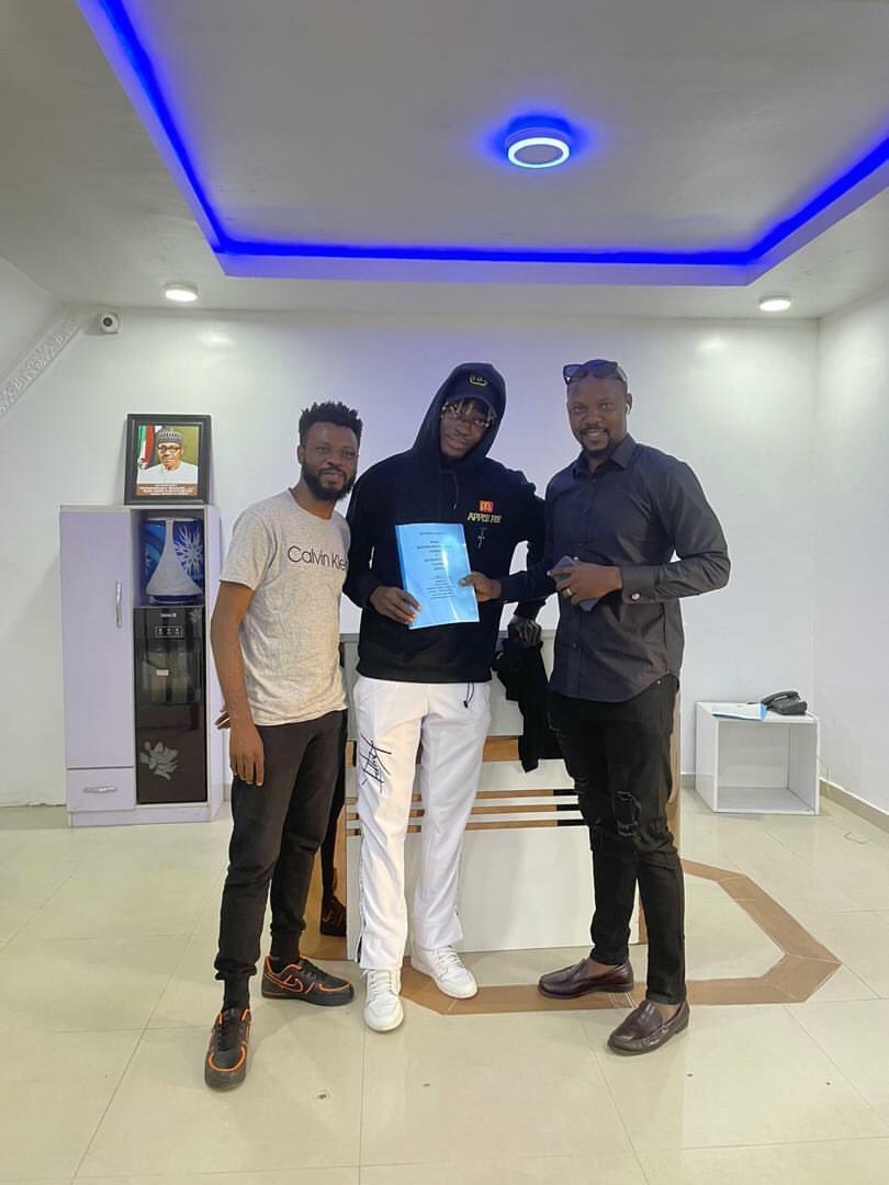 mseworld1's tweet photo. WELCOME ZEZZI TO MIKE SPRING ENTERTAINMENT!!!!!

LETS GO!!!🚀🚀🚀 https://t.co/mMGFdsKeuX