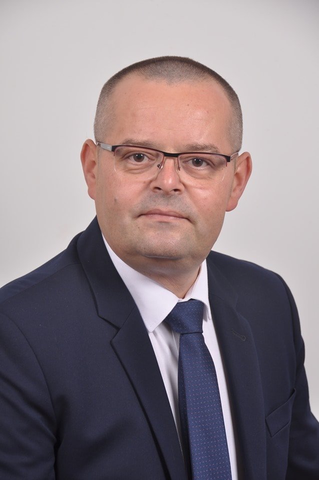AnnaSad22181121's tweet photo. kolejny na listę hańby!!
Iza Cybulska - Facebook:
W ŁOCHOWIE,  DYREKTOR KRZYSZYTOF MARCINIAK ZNISZCZYŁ, ZLIKWIDOWAŁ BUDY DLA BEZDOMNYCH PSÓW,😡😡😡
W TYM MIASTECZKU RZĄDZI PIS
JAKIM TRZEBA BYĆ PODŁYM CZŁOWIEKIEM!
U D O S T Ę P N I A J C I E!!! https://t.co/mv1ujWn5B6