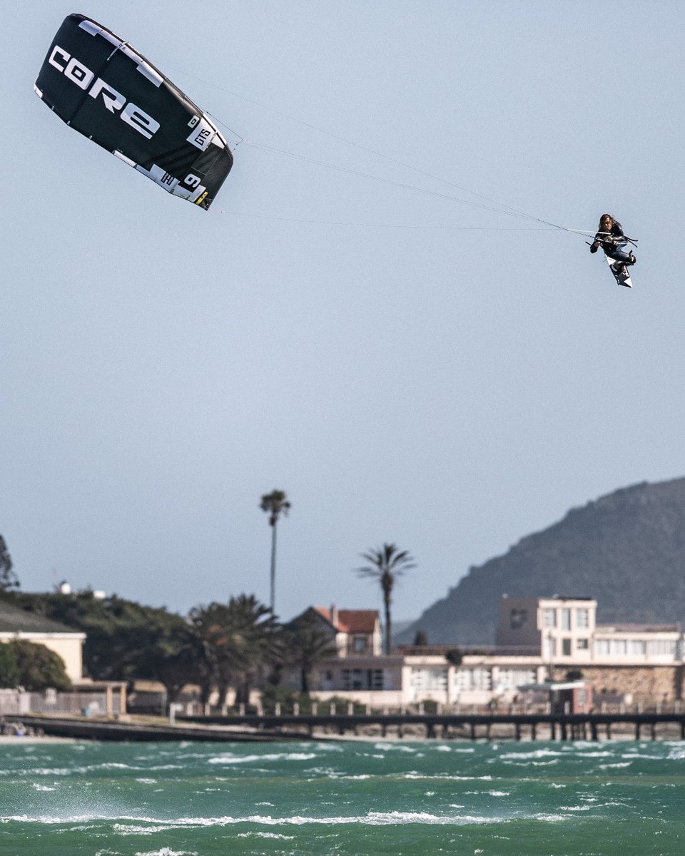 corewatersport's tweet photo. We #wish you #all a #powerful #Saturday with this killer shot. 🙌
Joshua Emanuel | 📷 @thomasburblies
#corekites #gts6 #kiteloopmachine #tb #southafrica #paradiselike #power #powerweekend #weekendvibes #rideon https://t.co/u4f9efxAux