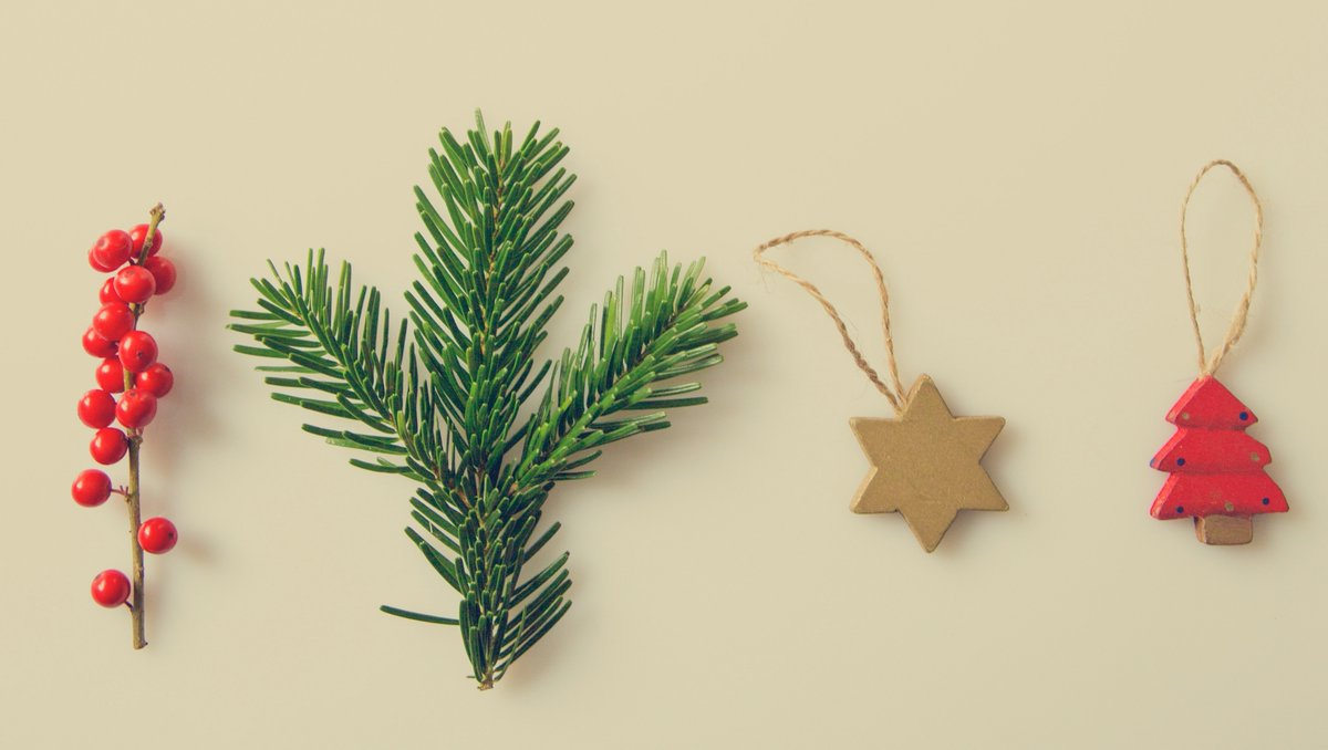 Another family game idea for the festive season.; the Christmas scavenger hunt.
⁠
You can play online or at home. We've come up with some extra ideas including some free printables &amp; an adults only version. biggamehunters.co.uk/blog/christmas…

#familygamenight #familygames #simplegames⁠