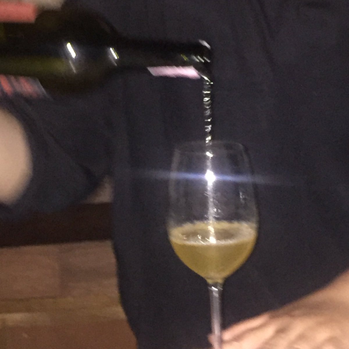 thymeandherbook's tweet photo. sat, night #emyht https://t.co/v26VQJKgXS