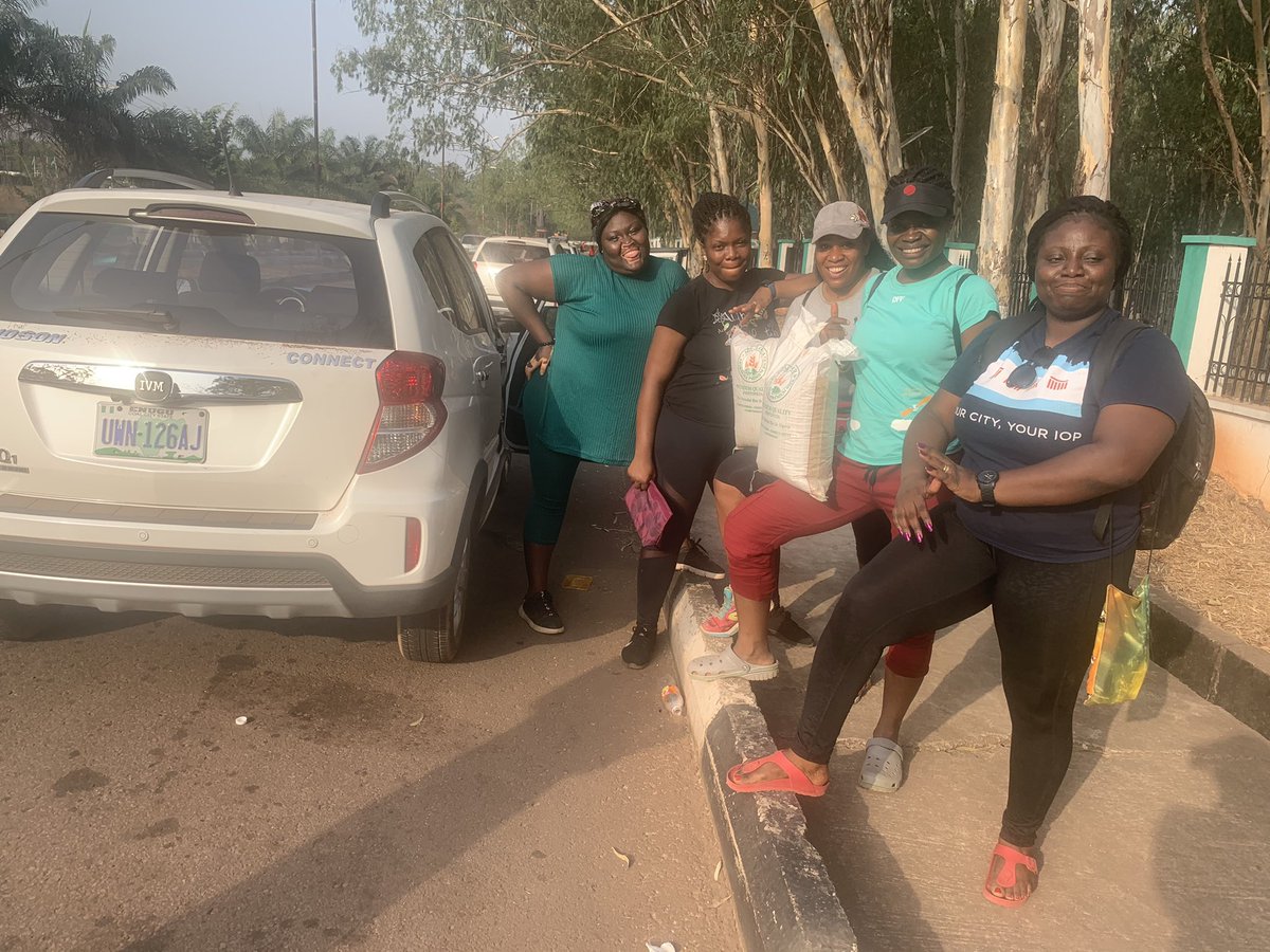 purekosy's tweet photo. @Coal_City let’s do this again. #HikeAndThrills 💪🏽💪🏽💪🏽 https://t.co/zIAWG1bbPY